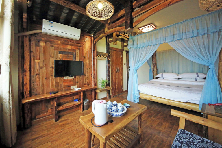 Room 4, Xiangxi Dreamweaver Inn, Zhangjiajie