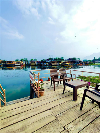 Others 5, Houseboat Ambassador, Srinagar