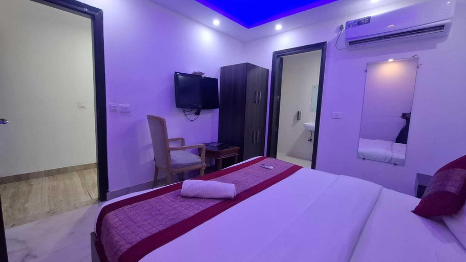 Room 2, Hotel Taj Homestay- A Unit of Sahni's, Delhi