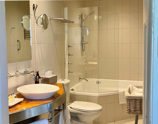 Bathroom 3, The Woodbridge Waterfront Rooms, Derwent Valley