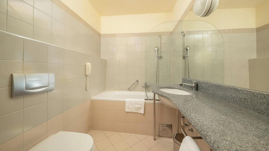 Bathroom 4, Hotel Plitvice, Plitvička Jezera