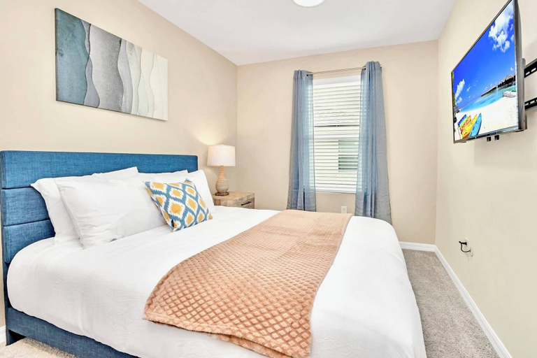 Interior 4, Solara 7BR Resort Home w Pool, Hot Tub & Games, Osceola