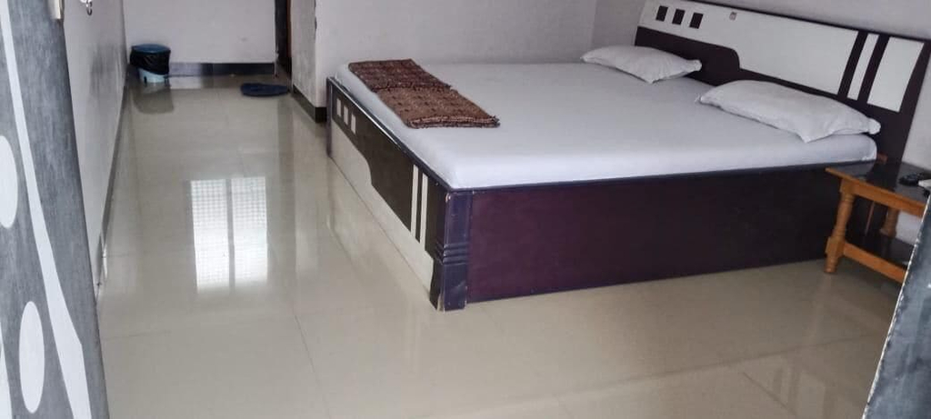 Room 3, Nisarg Guest House, Raigarh