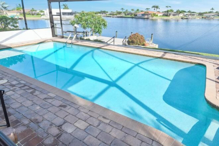Outdoor pool 3, Amazing - 4 Bed Billiard Table luxury canal pool, Lee