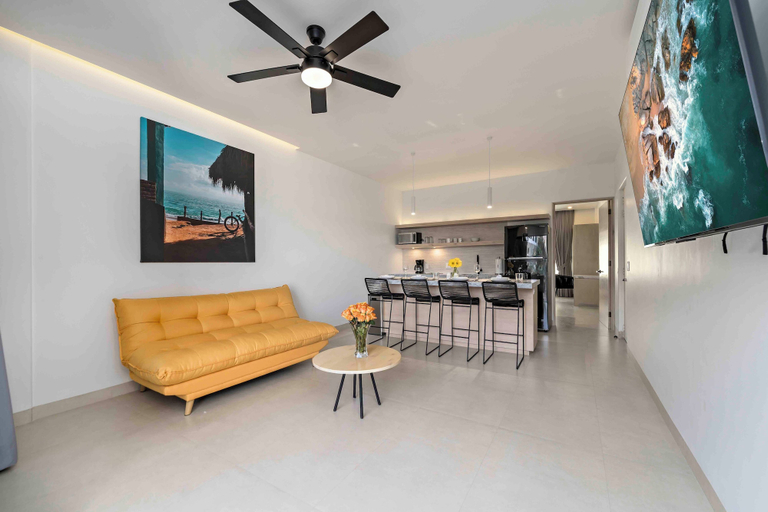 Room 2, 605 Tower Downtown Cabo, La Paz