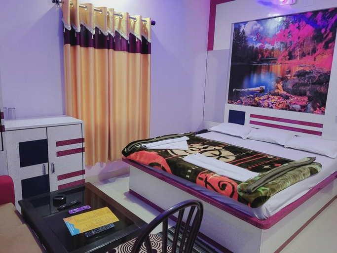 Bedroom 5, Puja International, Birbhum