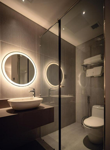 Bathroom 5, A'dor Hotel & Spa Quy Nhon, Qui Nhơn