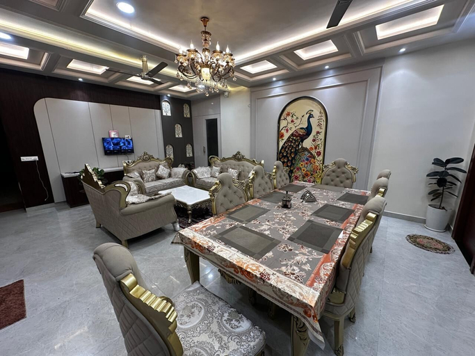 Breakfast area, Ambassador Villa - An Experiential stay, Agra