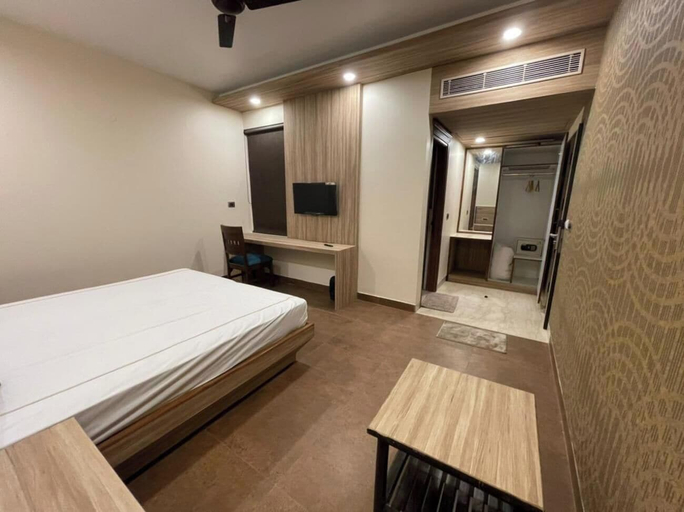 Room 5, Hotel Grand Tushar Elegant, Ghaziabad