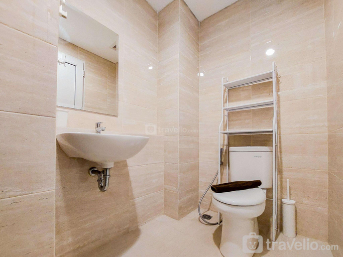 Bathroom 2, Nice Elegant 2BR Springwood Tangerang By Travelio, Tangerang