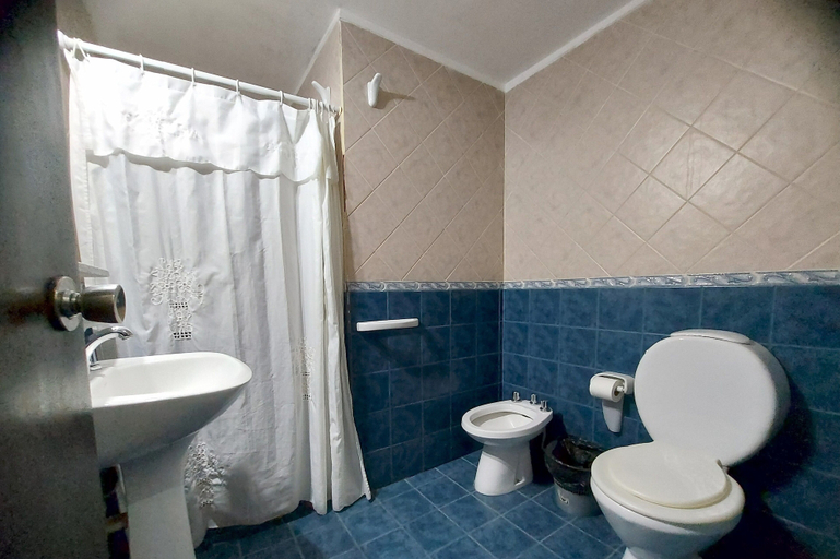 Bathroom 2, Hotel Asembal, Cafayate