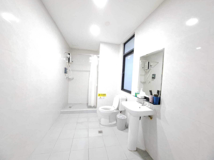 Room 4, LUNA HOTEL, Pasay City