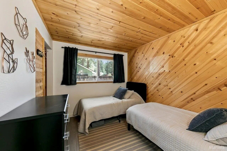 Room 4, 3300 Cape Horn 3 Bedroom Home, El Dorado