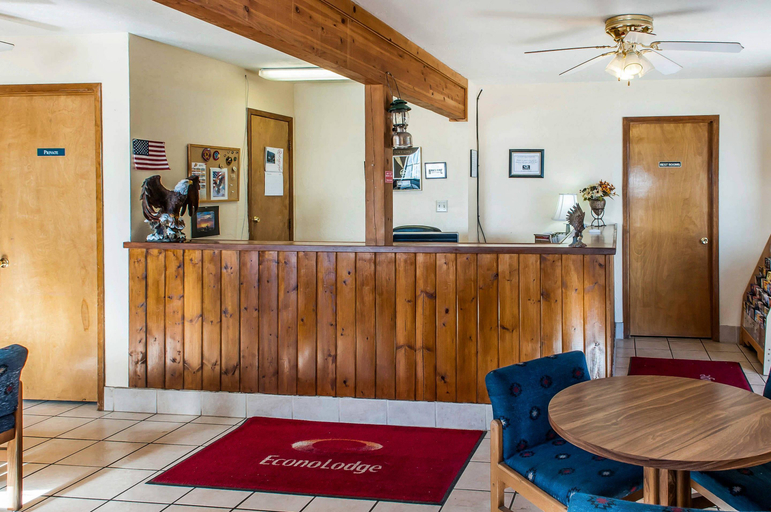 Public Area, Econo Lodge Eagle Nest, Colfax