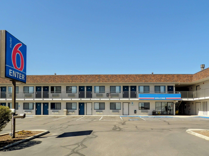 Exterior & Views 2, Motel 6 Ontario, Or, Malheur