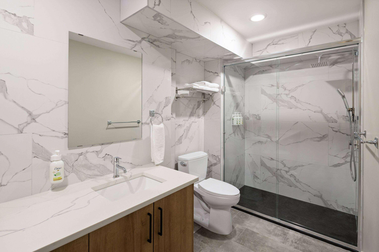 Bathroom 5, Baymont By Wyndham West Edmonton, Division No. 11
