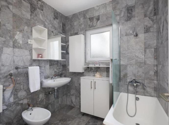 Bathroom 4, Modern Villa With Pool Nancy, Primošten