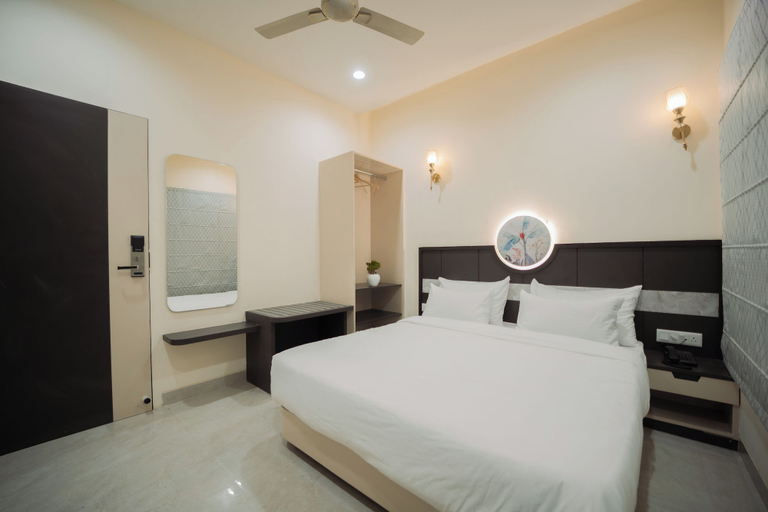 Room 5, Hotel Shyam Dwar, Sikar