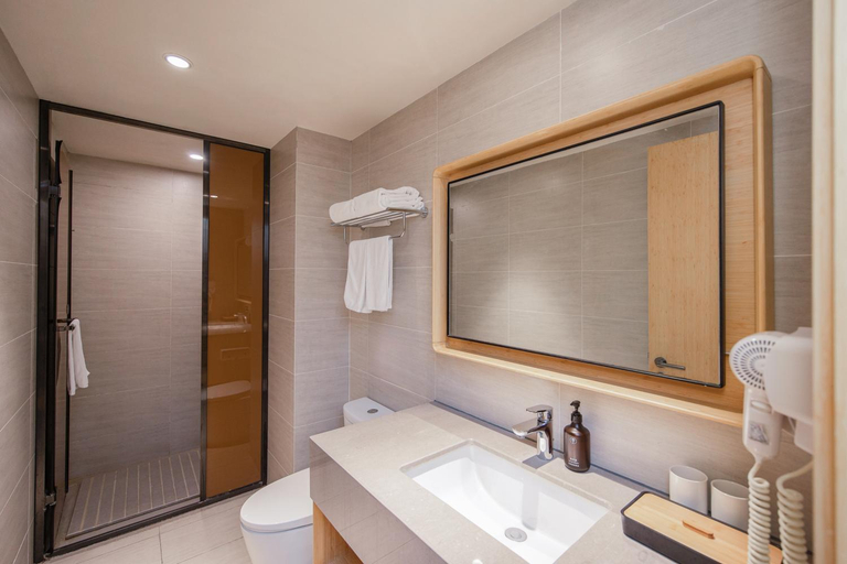 Bathroom 4, Ji Hotel (Nanjing Ming Palace), Nanjing
