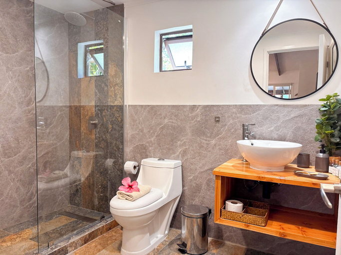 Bathroom 2, Hare Mahalo, ísla de Pascua