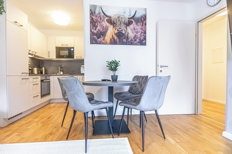 Private kitchen 5, 9 Min to City Center 1BR 1LR Balcony, Wien