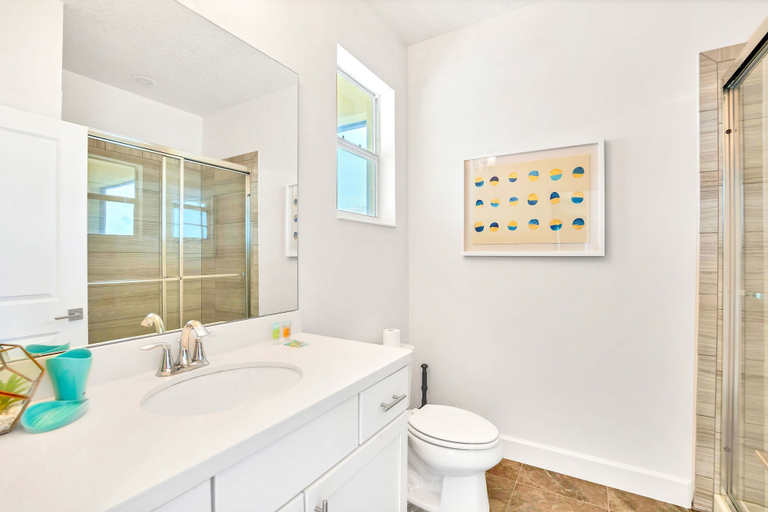 Interior 3, Upstay Lakeside 10br Home w Pool, Cinema & Games, Osceola