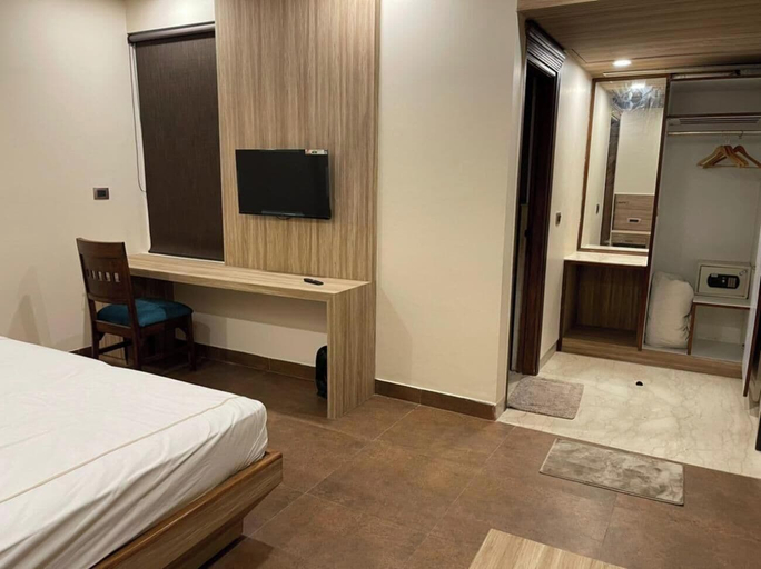 Room 4, Hotel Grand Tushar Elegant, Ghaziabad