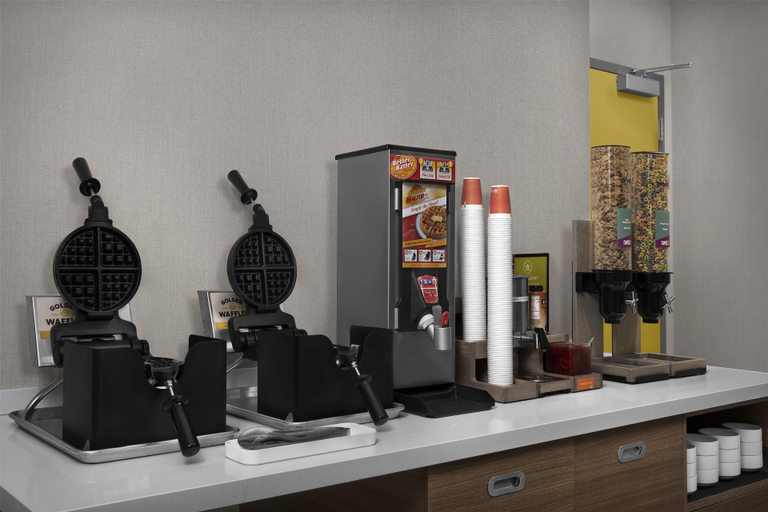 Food & Drinks 5, Home2 Suites by Hilton Sevierville, Sevier