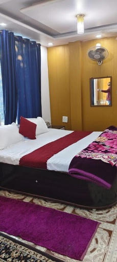 Room 5, Hotel Kothiwal Palace, Kaushambi