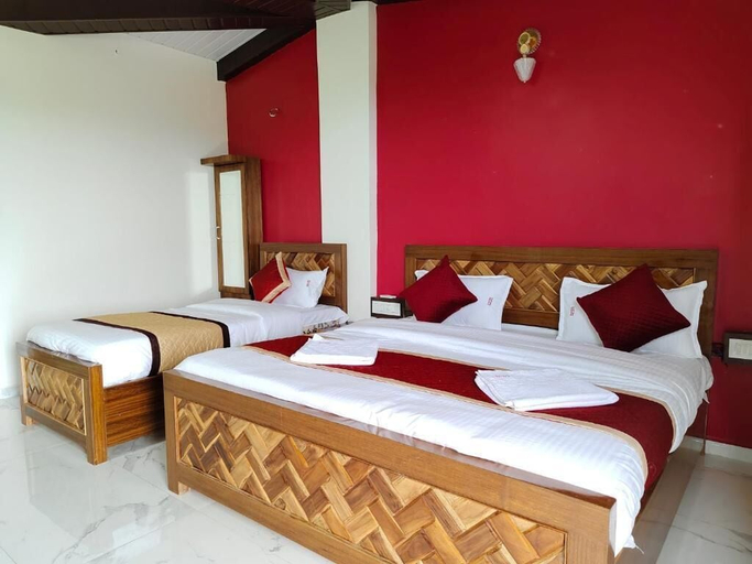 Bedroom 2, Hotel Kadam Palace, Satara