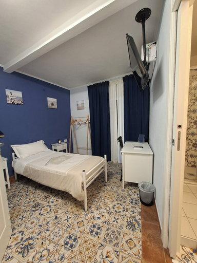 Room 2, B&B Piazza Mazzini, Catania