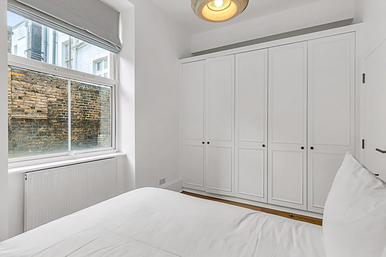 Bedroom 3, Contemporary Oasis in Paddington II, London