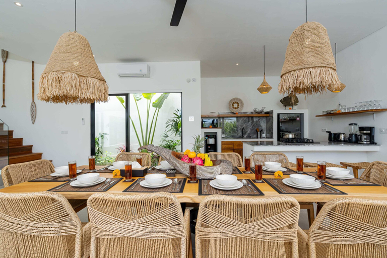 Dining 5, Villa Tiwi, Tabanan