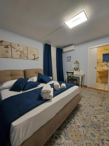 Room 5, B&B Piazza Mazzini, Catania