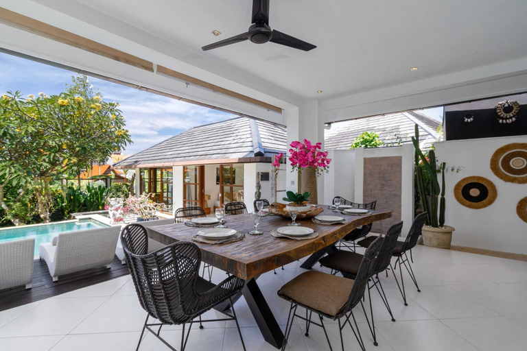 Outdoor dining 4, Villa Imbuh 1, Badung