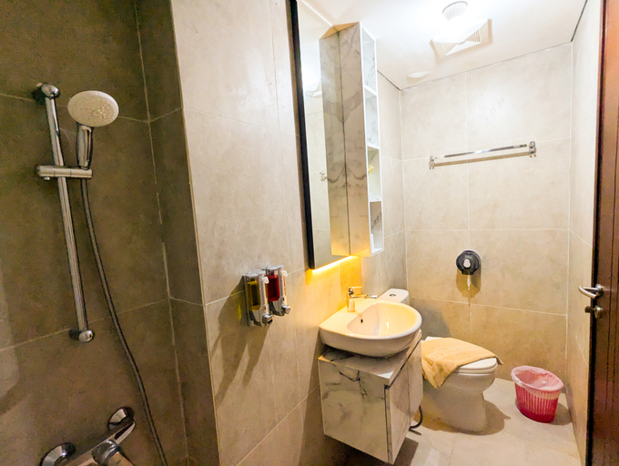 Bathroom 4, Lovina 2520 at Pollux Meisterstadt, Batam