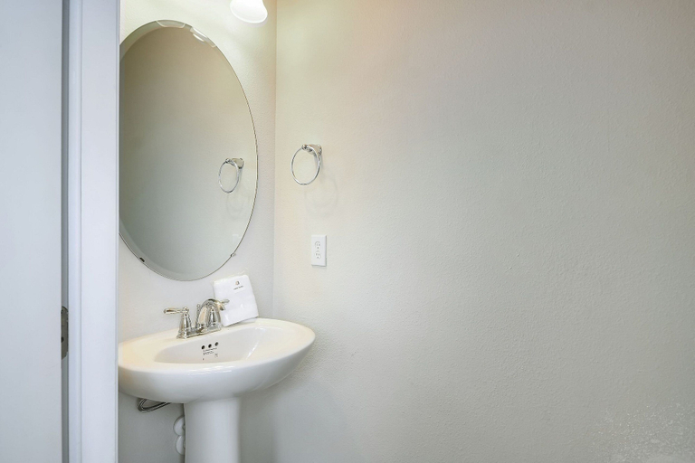 Bathroom 5, Luxury Villa w/ Pool & Disney Themes Solterra, Polk