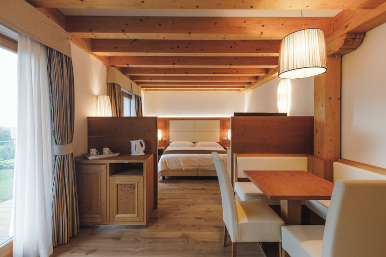 Bedroom 4, Sayonara Nature & Wellness Hotel, Trento