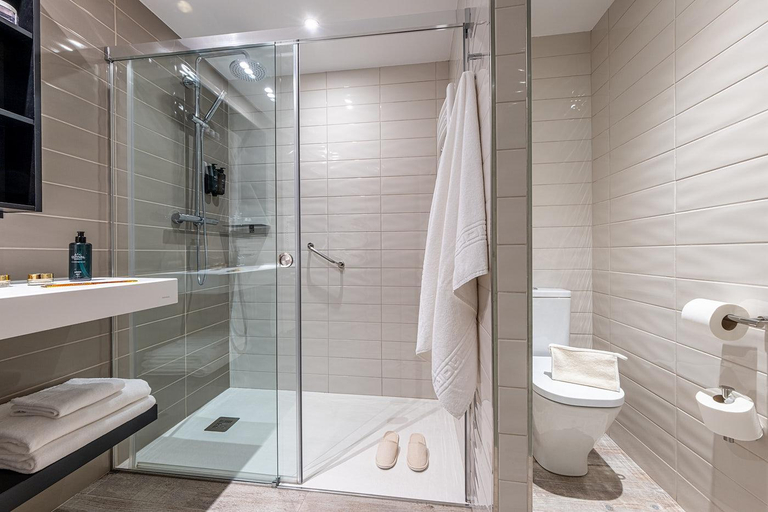 Bathroom 4, Apartamentos Caribou, Pyrénées-Orientales