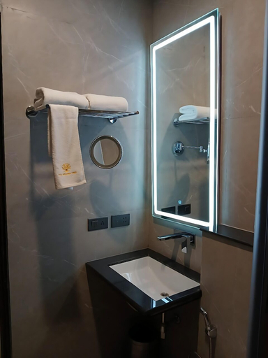 Bathroom 5, Ananta Express Jaunpur, Jaunpur