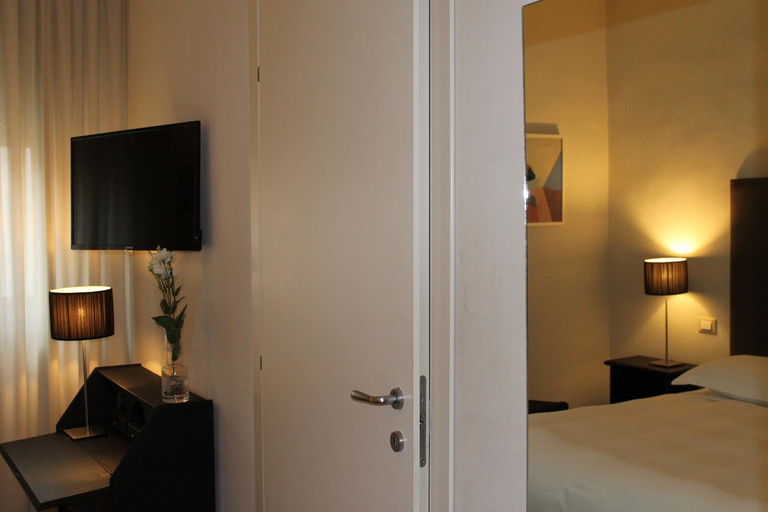 Bedroom 2, Hotel Touring, Livorno