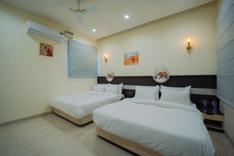 Room 4, Hotel Shyam Dwar, Sikar