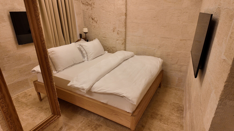 Room 5, Shamas Hotel, Midyat