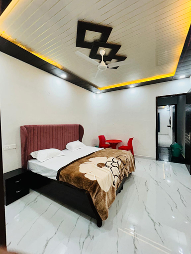 Bedroom 2, Brothers Hotel, Panchkula