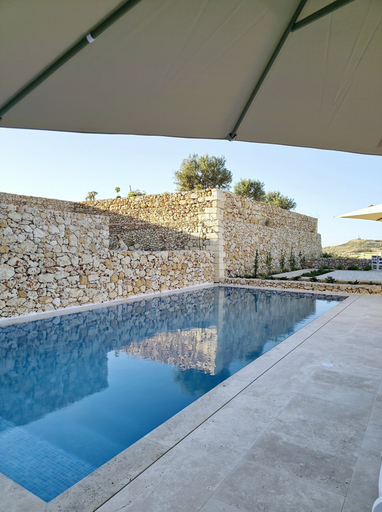 Outdoor pool 2, Veduta ta' Pinu Holiday Residences