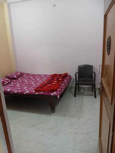 Room 5, Shri Hari Sadan, Allahabad