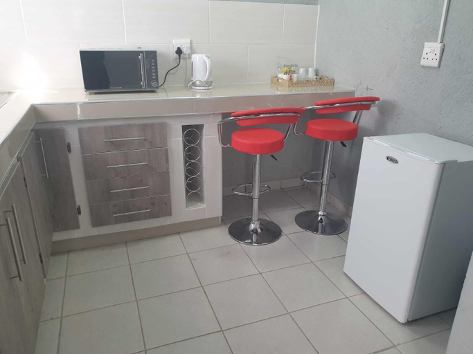 Private kitchen, Tsamatiku Guesthouse, Ehlanzeni