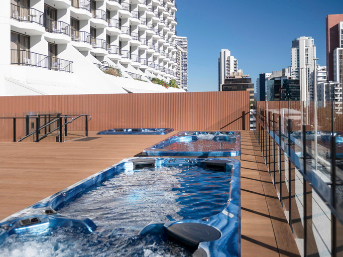 Sport & Beauty 2, Mantra on View Hotel, Gold Coast