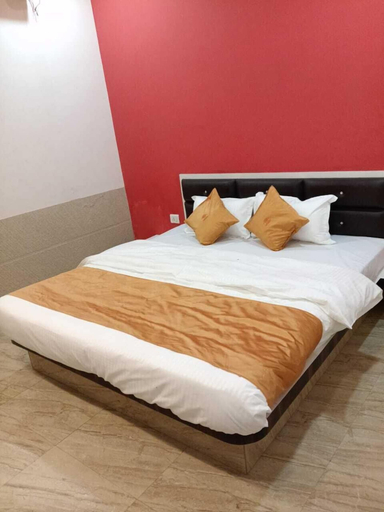 Room 4, Holidays Luxury Hotel & Resort, Gwalior