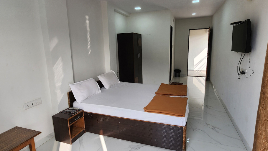 Bedroom 5, Hotel Umesh, Daman